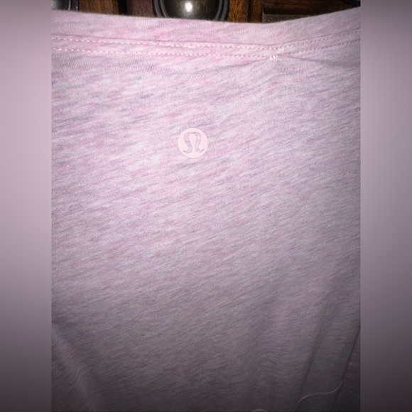 Lululemon Women’s 4 Long Sleeve V-Neck Back In Action Lightweight Pullover - Picture 5 of 6